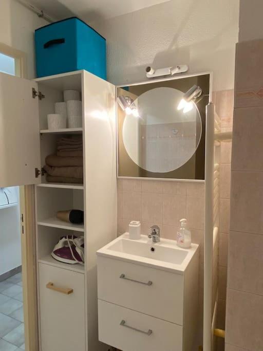 Appartement 23 M2 A Nice, 2E Ligne Du Front De Mer Kültér fotó